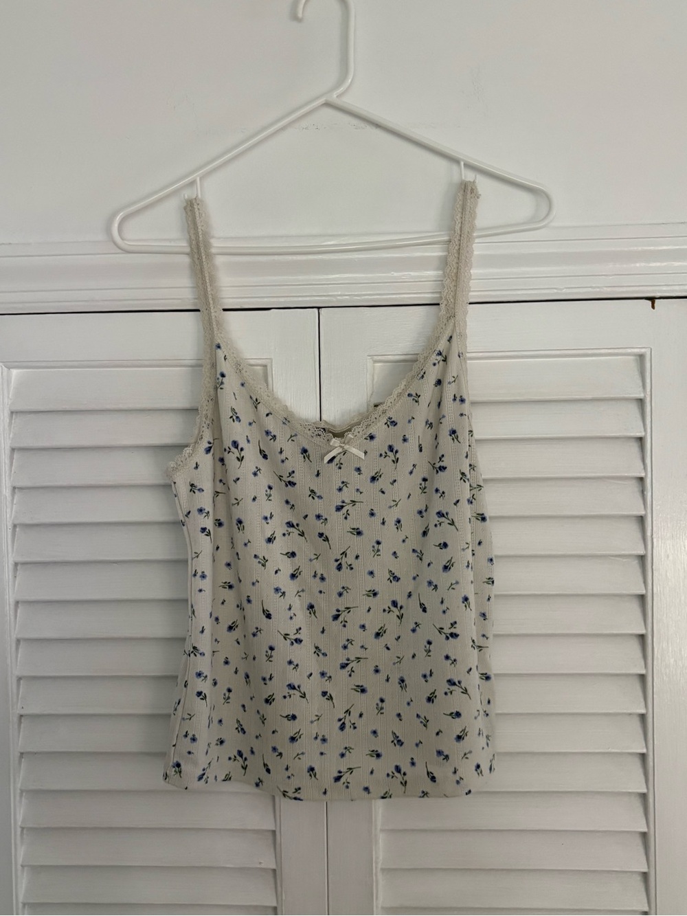 H&M Cream Floral Lace-Trim Cami Tank Top